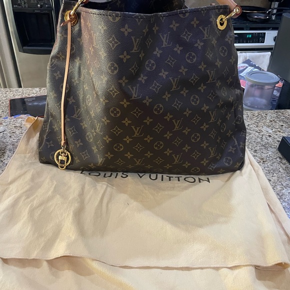 Louis Vuitton Artsy GM - Picture 3 of 16